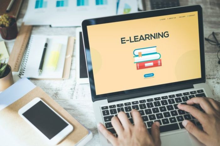 DOANH NGHIỆP BẠN ĐÃ SẴN SÀNG ĐỂ TRIỂN KHAI ELEARNING CHƯA?